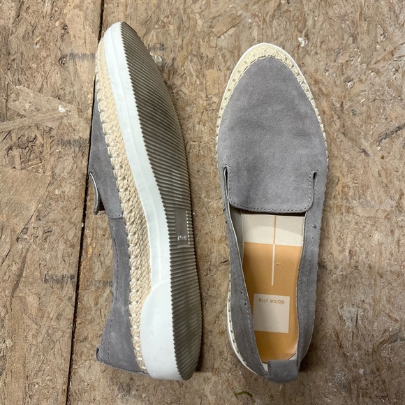 Dolce Vita flats size 9M | grey leather barely worn - Picture 4 of 4